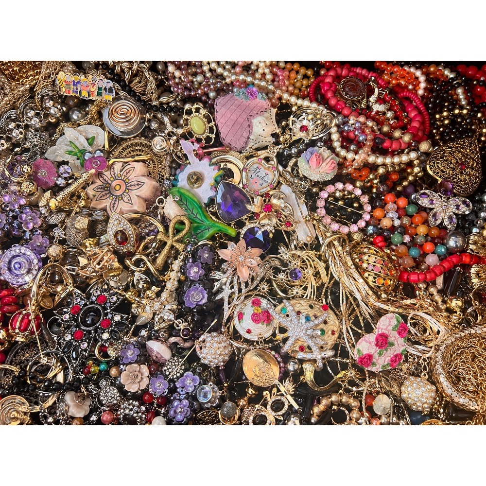 NO JUNK Curated  WEARABLE VINTAGE & ESTATE JEWELRY MYSTERY LOT 5 pcs